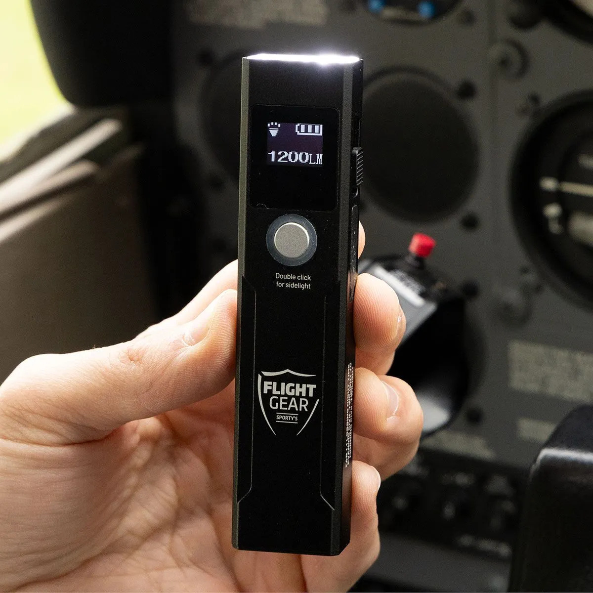 Pilot Report: A Smarter Flashlight for Night Flying : iPad Pilot News
